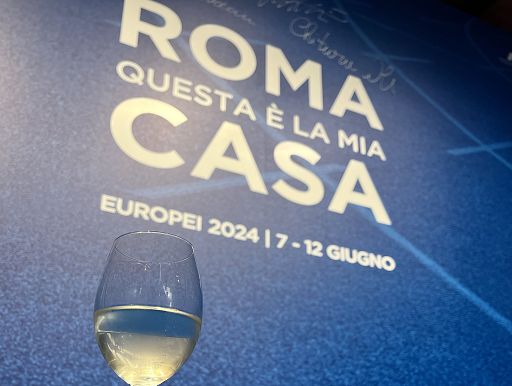 Vino, Pinot Grigio Delle Venezie è il bianco di Casa Atletica Italiana