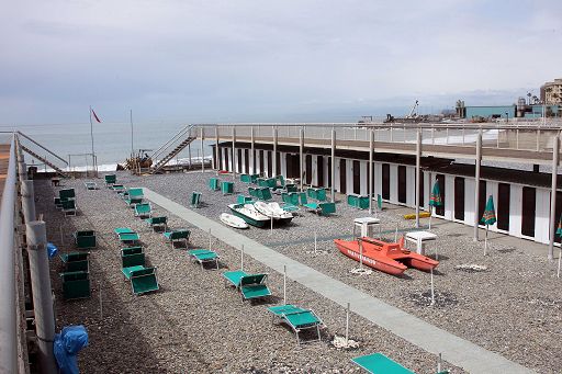 Consulta: illegittima proroga Regione Siciliana a concessioni balneari