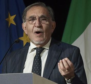 Ballottaggi: La Russa: il doppio turno incrementa l’astensione