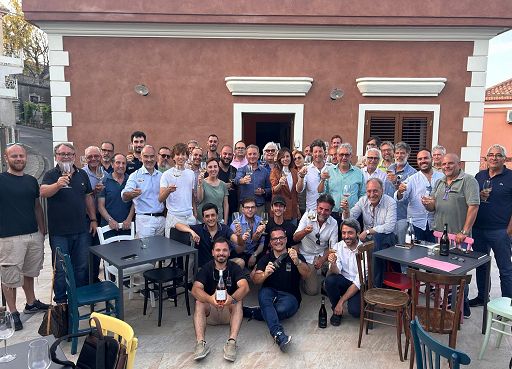 Vino, Consorzio Etna Doc: voto unanime per contenimento produttivo