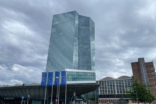 Bce, anche dopo il taglio tassi restano “chiaramente restrittivi”