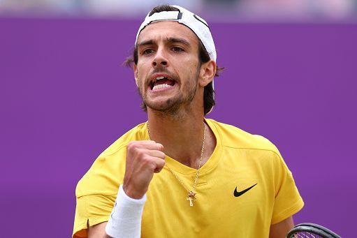Tennis, Musetti al 3° turno a Wimbledon: Darderi ko in cinque set