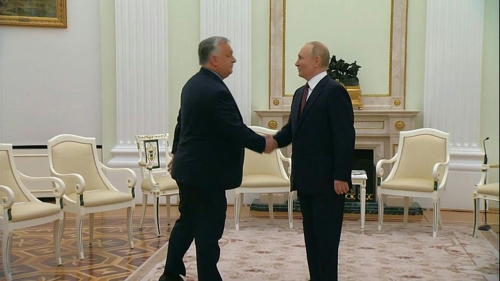Ucraina, Orban è a Mosca in missione di pace, ma “senza mandato Ue” (sottolinea Borrell).