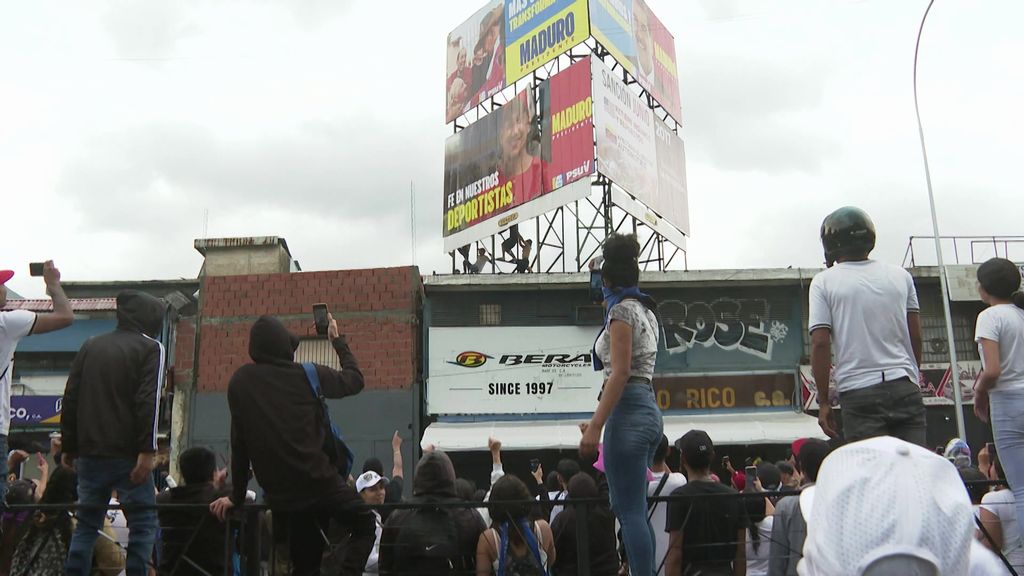 In Venezuela scontri tra polizia e manifestanti contro Maduro