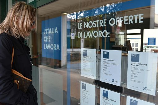 L’Istat: a giugno il tasso disoccupazione al 7%