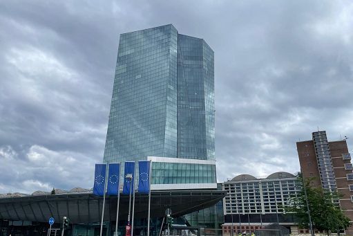 La Bce: inflazione vicina al 2% nella seconda metà del 2025