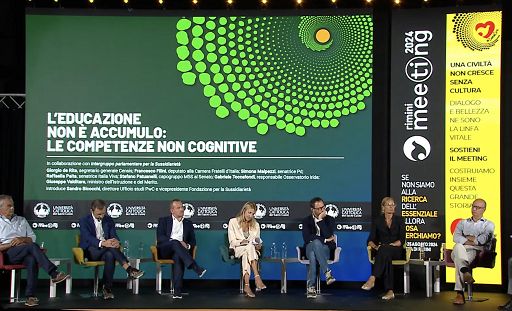 Scuola, Valditara: “Bisogna ridare autorevolezza ai docenti”