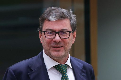 Sono ripartiti i lavori sulla manovra, nodo deficit
