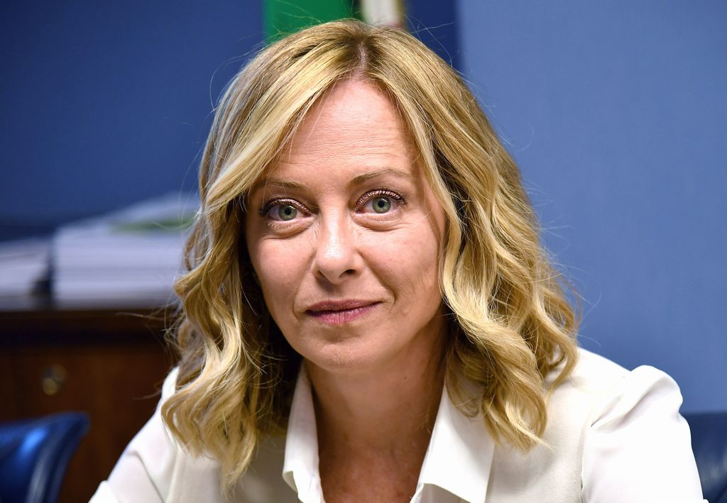 Meloni: non voglio far saltare assegno unico, problema è Ue