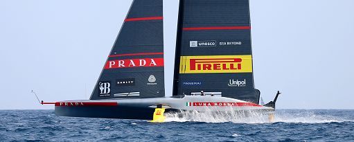 Vela, preliminari di Luis Vuitton: Luna Rossa batte New Zealand