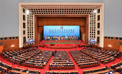 Xi punta sull’Africa: promesse per quasi 50 mld di euro