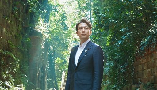 Giappone, Koizumi jr. annuncia la sua candidatura a premier