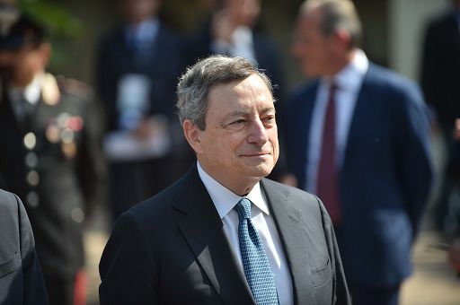 Draghi avverte: “L’Europa è di fronte a una sfida esistenziale”