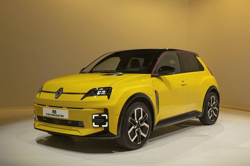 Salone Auto Torino, Renault porta le icone della Renaulution