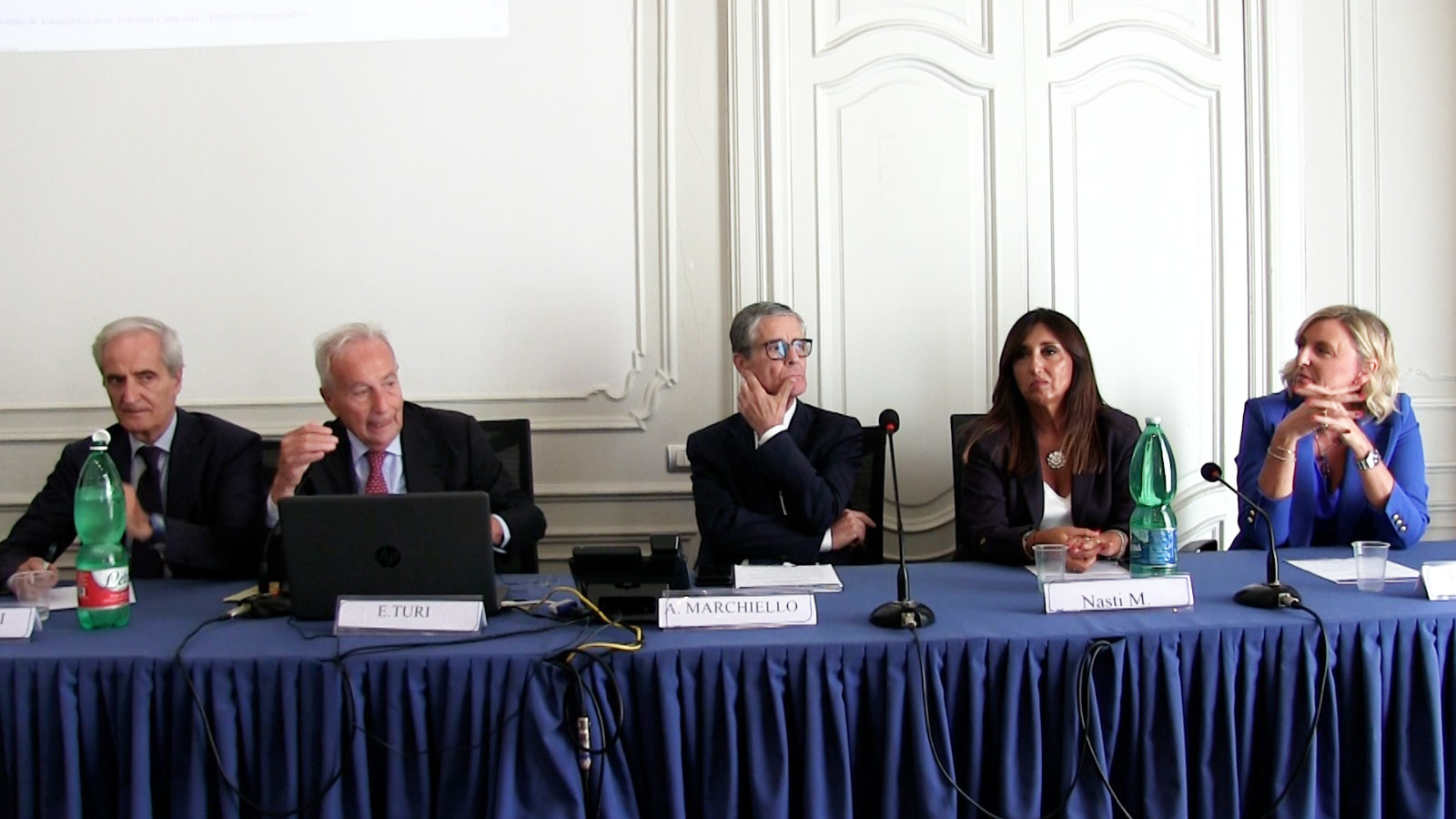 Commercialisti, 93 mln per micro imprese e professionisti