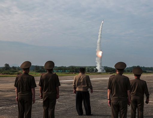 Nordcorea annuncia lancio missile con testata gigante
