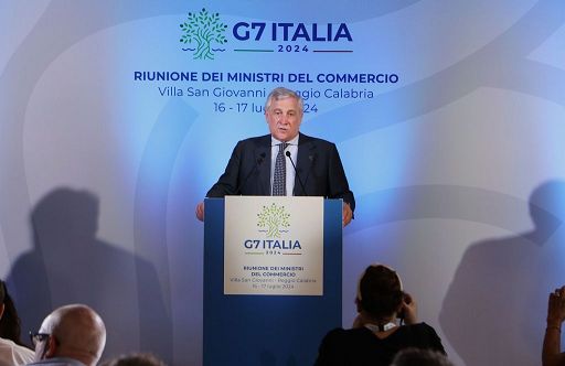 Tajani: consiglio agli italiani che lavorano in Libano di lasciare il Paese