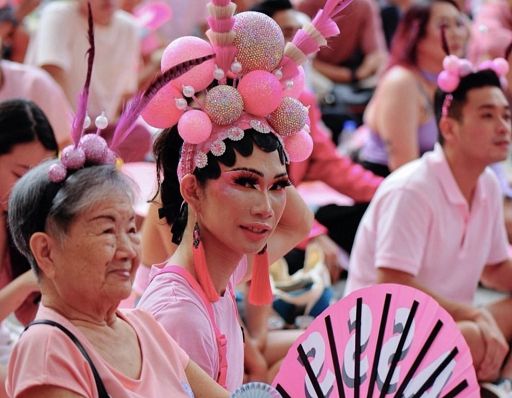 Thailandia, promulgata norma che legalizza le nozze gay