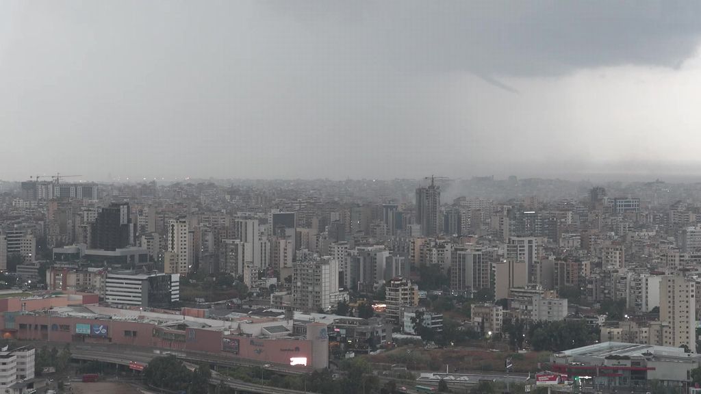 L’esercito israeliano annuncia un nuovo attacco aereo “mirato” a Beirut