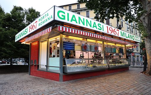 Milano, il pollo di Giannasi acquisito dalla catena di ipermercati Finiper