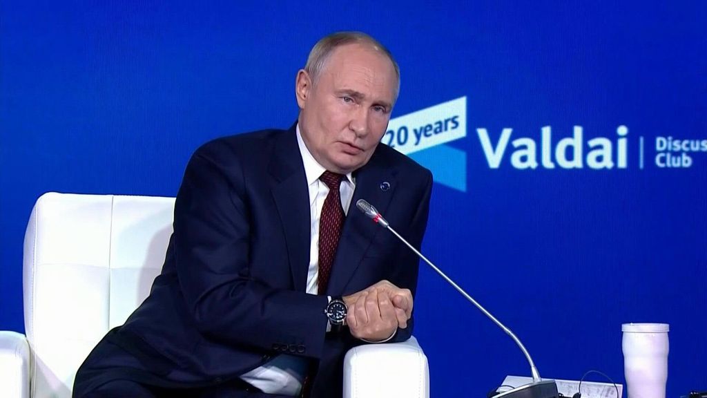 Cremlino: Putin vuol parlare a Trump, ma gli obiettivi della Russia in Ucraina non sono cambiati