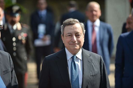 Ue, Draghi: bisogna negoziare con Trump