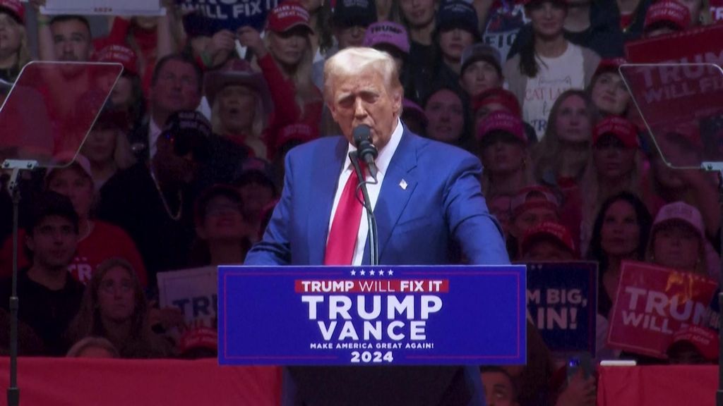 Usa, Tesla balza a capitalizzazione di 1.000 mld dopo vittoria Trump