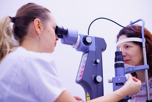 Le professioni della salute: più specializzazione per gli ottici