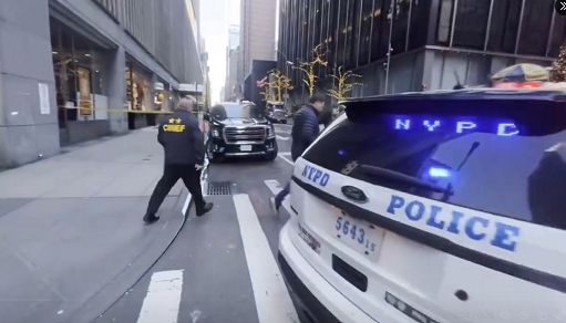 Usa, ucciso a Manhattan il CEO di UnitedHealthcare Brian Thompson