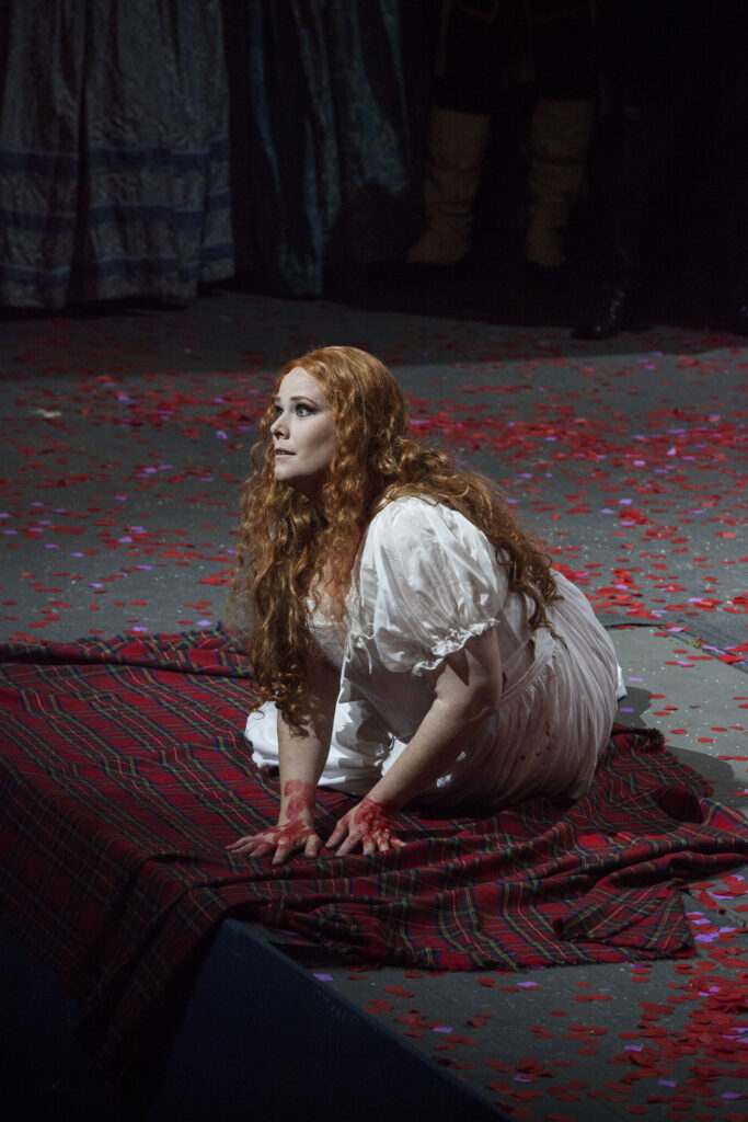Lucia di Lammermoor: del delirar cantando