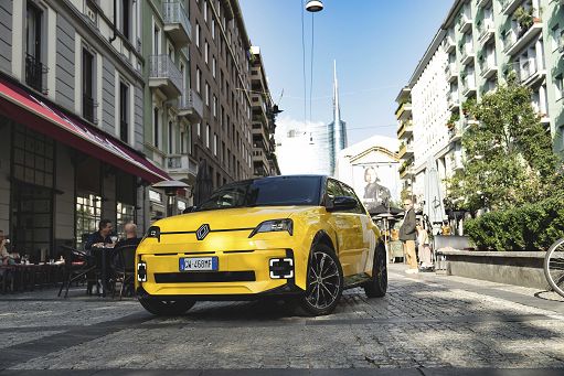 Renault 5 E-Tech Electric, la citycar dal design accattivante