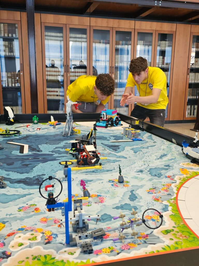 Giovani talenti sfidano il futuro con le discipline Stem e robotica