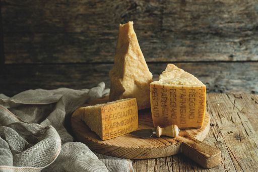 Parmigiano Reggiano: nel 2024 sell-in all’estero +13,7%