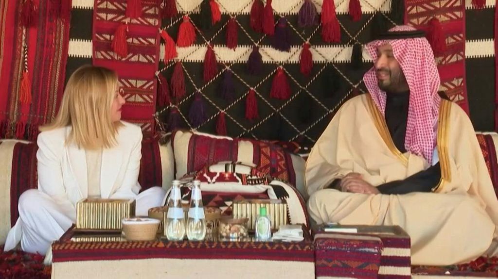 Meloni in Arabia Saudita apre “nuova era” rapporti. Intese per 10 mld