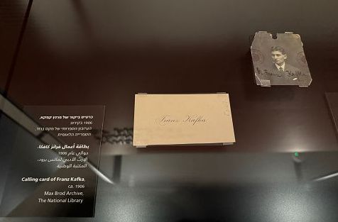 Franz Kafka “scrive” e il pubblico lo legge in diretta