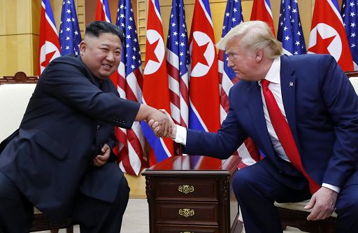 Kim lancia un messaggio a Trump: ecco il mio nuovo missile ipersonico