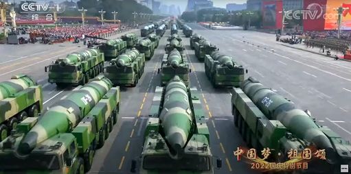 Cina testa micidiale missile ipersonico aria-aria
