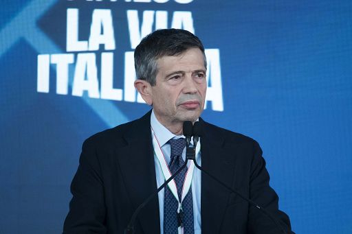 Milano, Lupi: centrodestra lavori a programma, poi il candidato