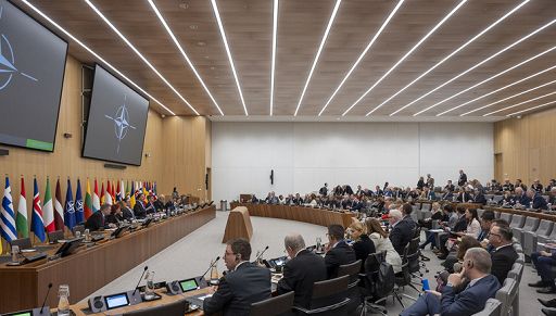 Nato, Rutte a membri NPA: serve aumento spese e produzione difesa
