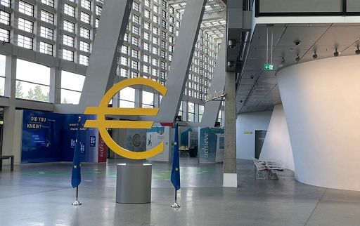 Euro digitale, Donohoe: sarà più sicuro di altri pagamenti digitali