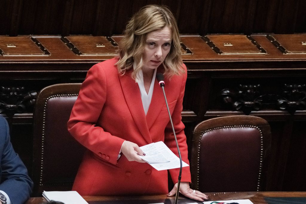 Migranti, Meloni: difficile rispettino regole se vanno risarciti