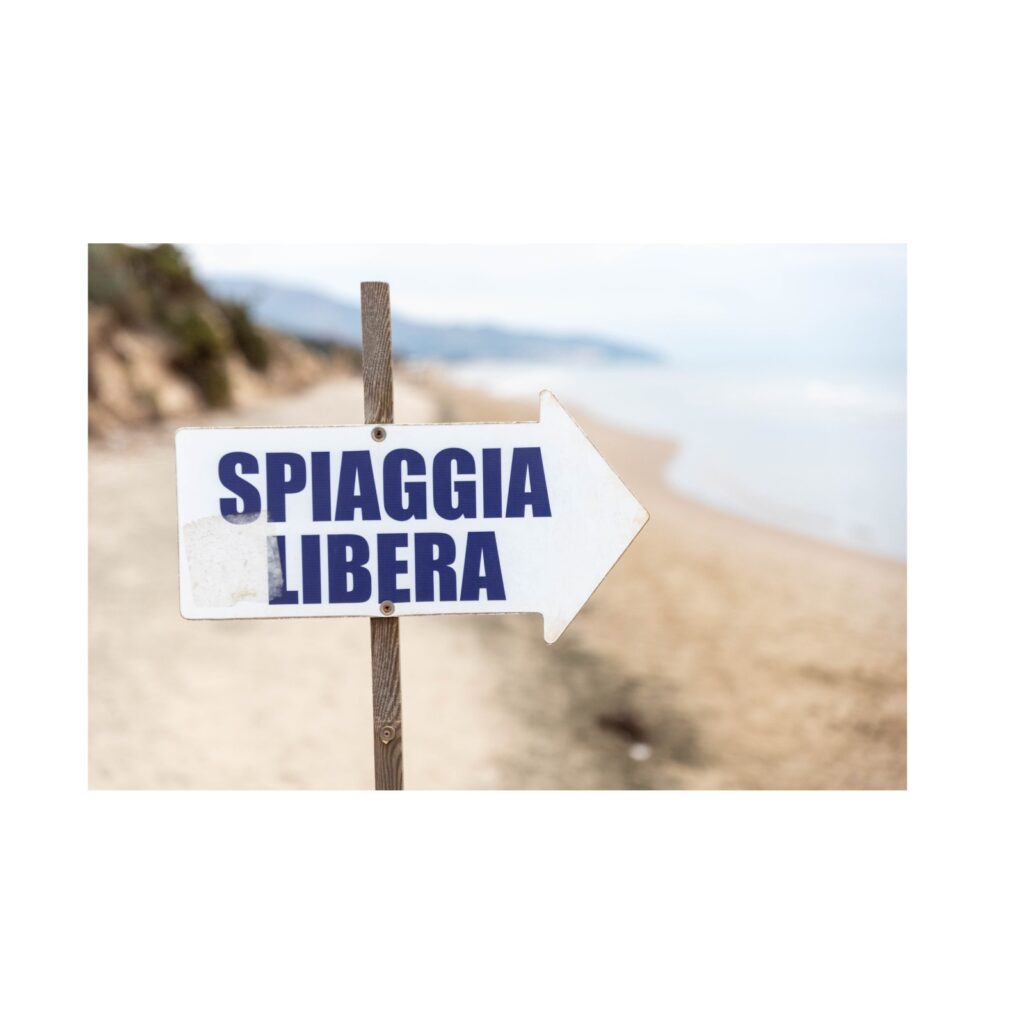 FdI Napoli: “No al numero chiuso per l’accesso alle spiagge libere”