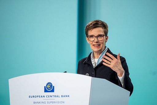 Bce, Buch: concentrati su solidità banche e stabilità finanziaria
