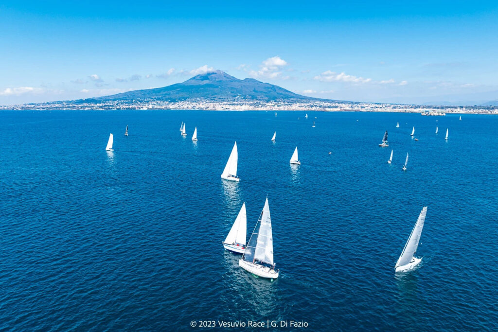 Vesuvio Race, sabato la regata del vulcano