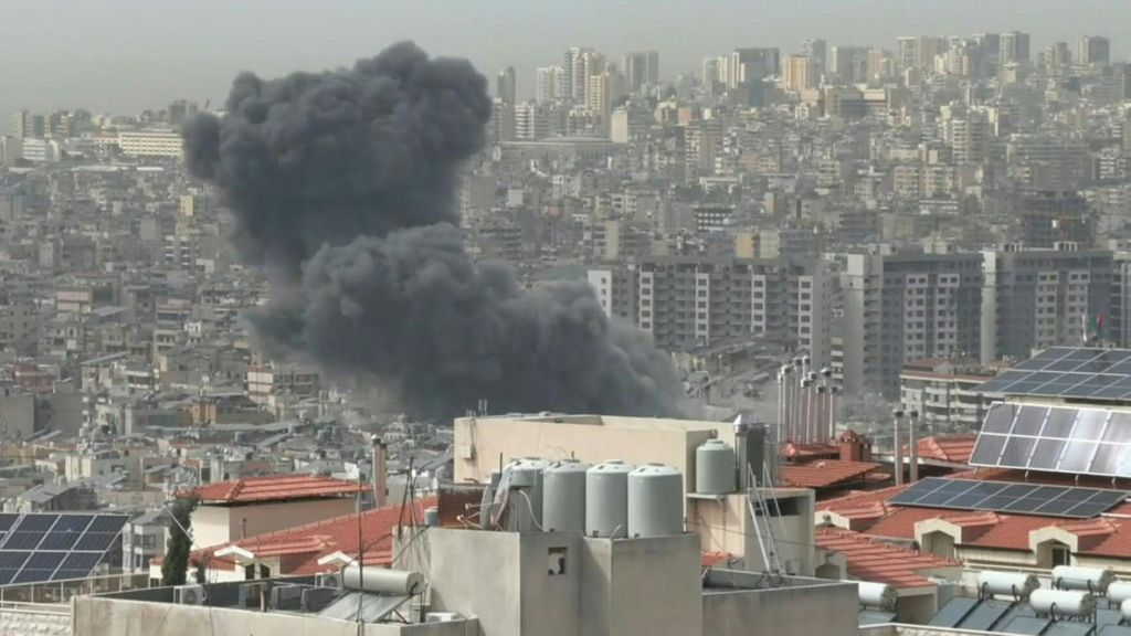 Libano, attacco aereo di Israele su Beirut