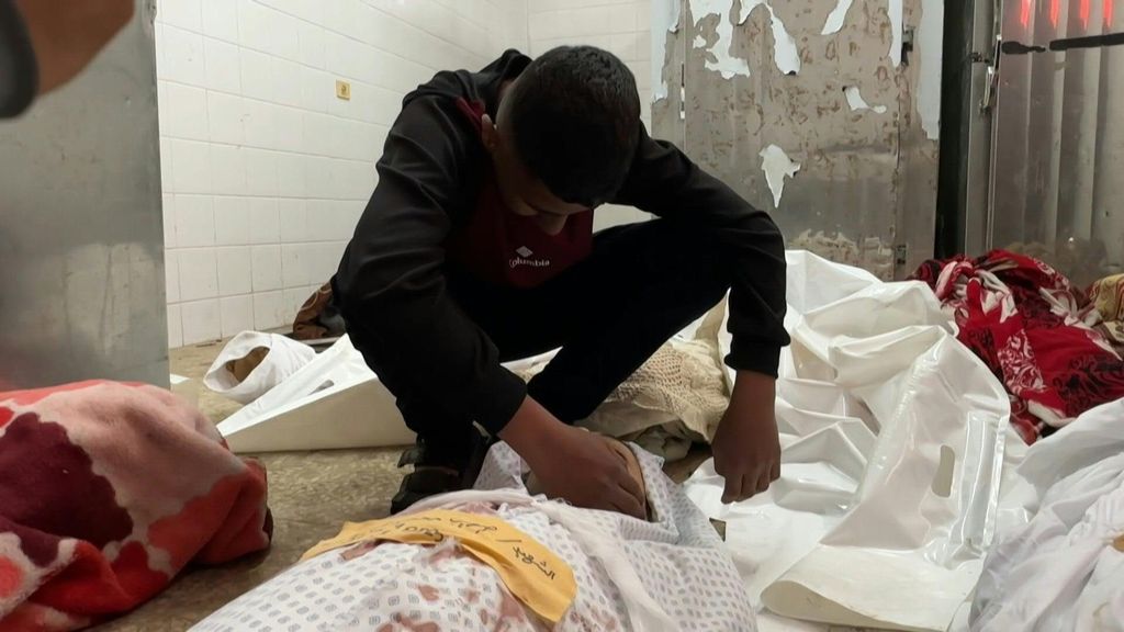 Attacchi di Israele a Gaza e in Cisgiordania, morti e feriti. Trovati corpi di bambini