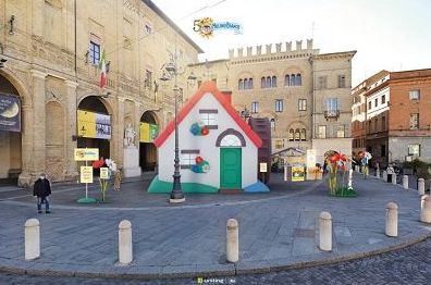 Mulino Bianco compie 50 anni, la maxi MulinoSveglia arriva a Parma