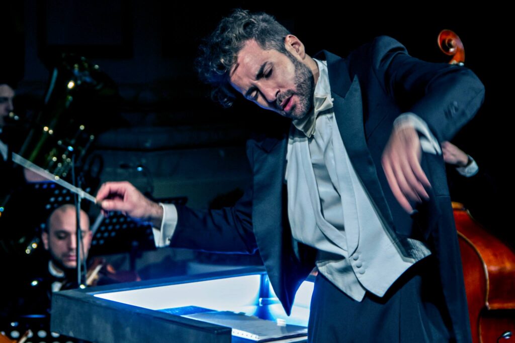 Il Maestro Jacopo Sipari di Pescasseroli sul podio dell’Opera di Varna con il Nabucco