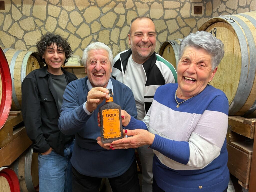 Nasce “ESCILO”, il nuovo amaro dell’Antica Distilleria Petrone
