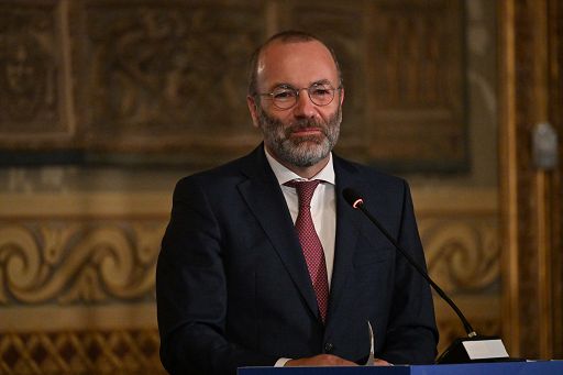 Difesa Ue, Weber (Ppe): se vogliamo la pace prepariamoci alla guerra